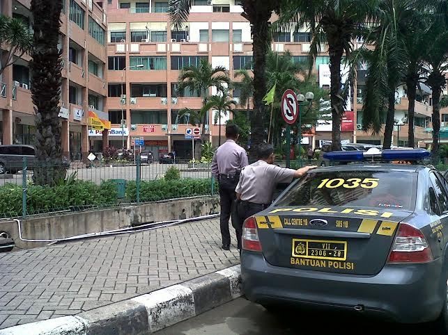 Ada Kabar Pengerahan Massa, Polisi Berjaga di Apartemen Cempaka Mas