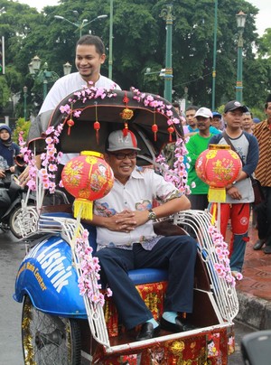 Anak Amien Rais Luncurkan Becak Listrik di Yogya