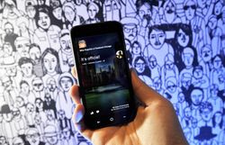 10 Tahun Perjalanan Gemilang Facebook