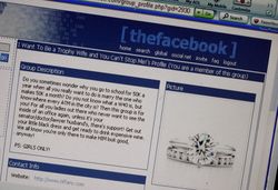 10 Tahun Perjalanan Gemilang Facebook