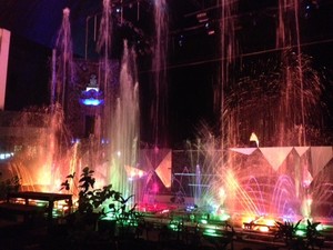 Wow! Ada Air Mancur Joget di Batu Night Spectacular