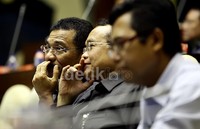 Mendagri turut didampingi sejumlah pihak terkait, seperti Kementerian keuangan dan kementerian hukum dan HAM.