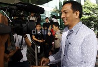 Pasek memberikan keterangan sebelum memasuki gedung KPK. Lamhot Aritonang/detikFoto.