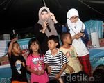 Meyda Sefira Kunjungi Korban Banjir