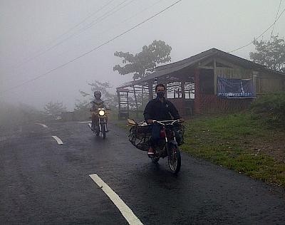 Bau Belerang Mulai Tercium dari Kawasan Puncak Kelud