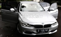Eksterior BMW menawarkan bemper yang membentang lebar dan dipadu fog lamp yang terlihat sangat agresif.