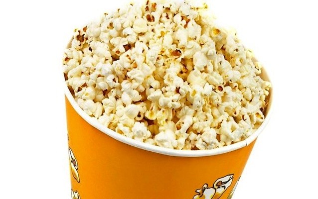 Wah, Ternyata Kulit Ayam dan Popcorn Berkalori Tinggi!