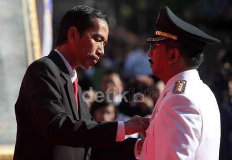 Anggota DPRD DKI: Masa Duluan Jokowi ke PTSP Wilayah Daripada Walkotnya?