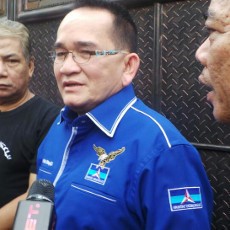 Ruhut: Potong Leher Saya Kalau Ibas Terlibat Korupsi Ruhut: Potong Leher Saya Kalau Ibas Terlibat Korupsi