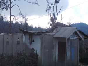 Kisah Menegangkan Saat Proses Evakuasi Jenazah Korban Erupsi Sinabung