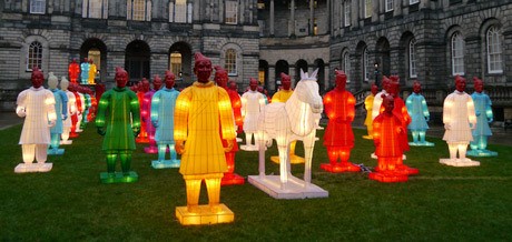 Puluhan Patung Terakota Warna Warni Khas Perayaan Imlek