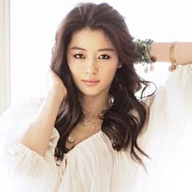 Jun Ji Hyun Tanggapi Kritik dengan Bijak