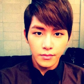Fans Hoya Infinite Bangun Rumah Belajar di Kamboja