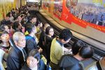 Beginilah Lautan Manusia Saat Imlek di Hong Kong