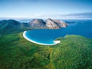 Keep Smile! Teluk di Australia Ini Seperti Tersenyum
