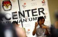 Dana saksi parpol yang rencananya akan dibiayai oleh negara masih terus digodok dan menjadi polemik. Bawaslu mengatakan bahwa dana saksi tersebut agar proses Pemilu 2014 menjadi lebih baik, jujur dan adil.
