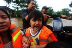 TNI Evakuasi Korban Banjir