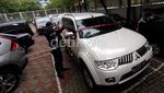 KPK Kembali Sita Lima Mobil Wawan