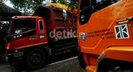 DPRD DKI Tolak Penambahan Truk Sampah