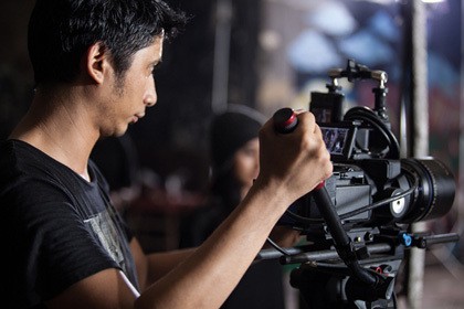 Upie Guava Antarkan Video Klip Rossa ke World Music Awards 2014