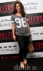 Rambut Berantakan Alexandra Gottardo