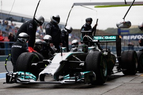 Mercedes: Terlalu Dini Menganggap Kami Favorit