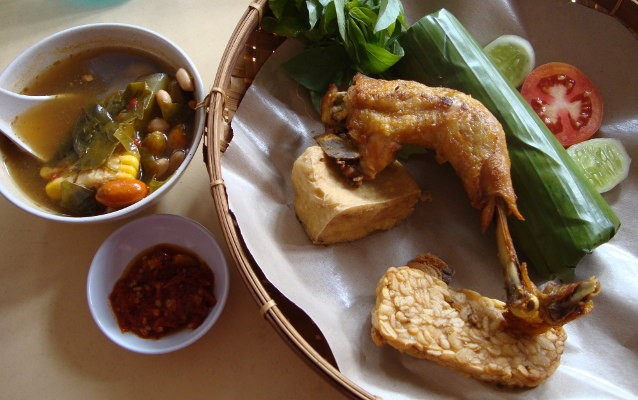  Ayam  Goreng  Jakarta Inilah Ayam  dan Nasi Goreng  Asal 