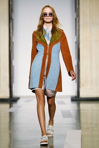 Jonathan Saunders, Spring/Summer 2014. London Fashion Week 2014. [Photo by Samir Hussein/Getty Images]