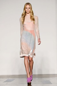 Jonathan Saunders, Spring/Summer 2014. London Fashion Week 2014. [Photo by Samir Hussein/Getty Images]