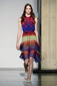 Jonathan Saunders, Spring/Summer 2014. London Fashion Week 2014. [Photo by Samir Hussein/Getty Images]