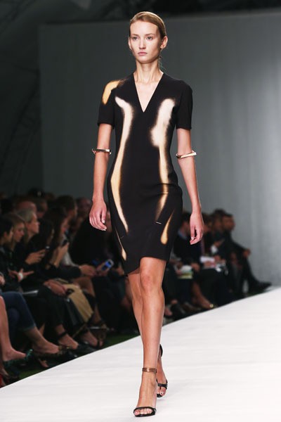 Marios Schwab. Spring/Summer 2014. London Fashion Week 2014. [Photo by Tim P. Whitby/Getty Images]