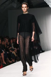 Marios Schwab. Spring/Summer 2014. London Fashion Week 2014. [Photo by Tim P. Whitby/Getty Images]