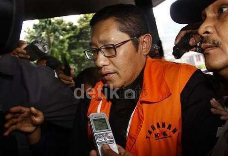 Anas Mulai Pasang Aksi Jurus Bela Diri