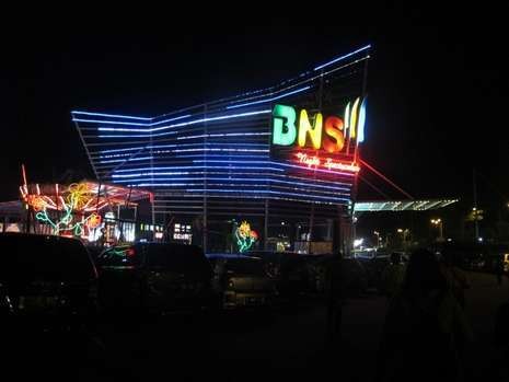 5 Tips Pergi ke Taman Rekreasi di Malam Hari