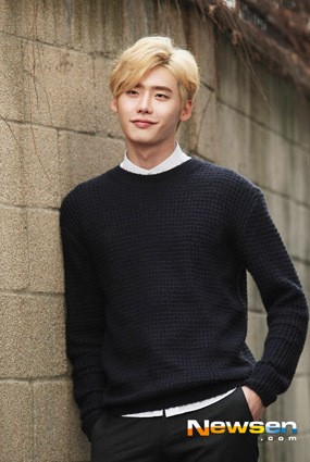 Lee Jong Suk Jadi Dokter di Drama Baru