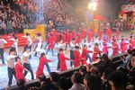 Aksi Pramugari &  Cheerleaders di Parade Imlek Hong Kong