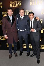 Gaya Bradley Cooper di Premiere American Hustle