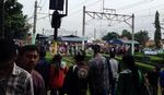 Penumpukan Penumpang di Stasiun Pasar Minggu