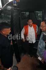 Anas Mulai Pasang Aksi Jurus Bela Diri