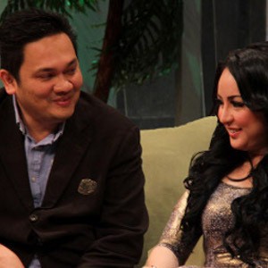Hubungan Farhat dan Regina Tidak Normal