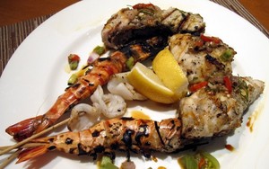 Mari Berpesta Seafood dan Bir Tiap Rabu di Seasons Cafe!