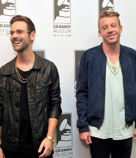 Mengenang Manisnya Macklemore and Ryan Lewis di Grammy Awards 2014