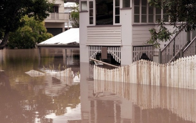 Kesulitan Air Saat Banjir? Atasi dengan Cara Praktis Ini