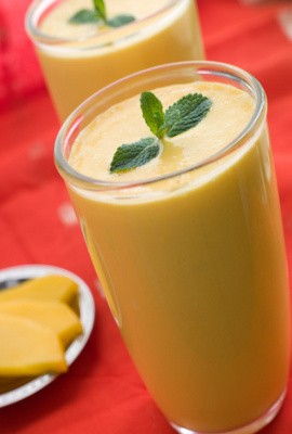 Air Kelapa dan Smoothies Mampu Pulihkan Energi Setelah Berolahraga Berat