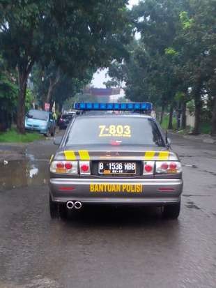 Eits! Ada Mobil Polisi KW Seliweran di BSD, Tangerang