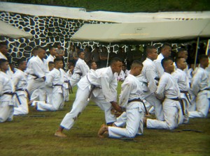 Jelang Pemilu, Polisi di Jateng Gelar Latihan Fisik dan Tenaga Dalam