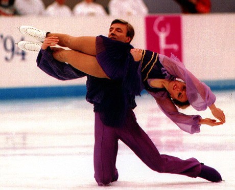 Percaya Pada Kreativitas, Pasangan Penari Es Ini Pecahkan Rekor Dunia