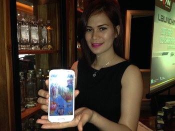     Meskipun kerja sama penjualan ini ekslusif hanya di Lazada.co.id saja, namun Advan optimistis phablet keluarannya bisa laku terjual 30 ribu unit.