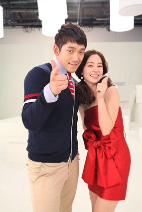 Rain dan Kim Tae Hee Kepergok Kencan di Amerika