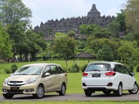 Bagaimana Rasanya di Balik Kemudi Honda Mobilio?